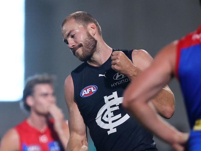 MELBOURNE, AUSTRALIA - FEBRUARY 28: Harry McKay of the Blues reacts after missing a goal during the 2024 AFL Community Series match between Carlton Blues and Melbourne Demons at Ikon Park on February 28, 2024 in Melbourne, Australia. (Photo by Daniel Pockett/Getty Images)