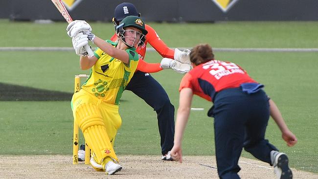 Beth Mooney’s 65 off 45 balls wasn’t enough to guide Australia to victory in Canberra.