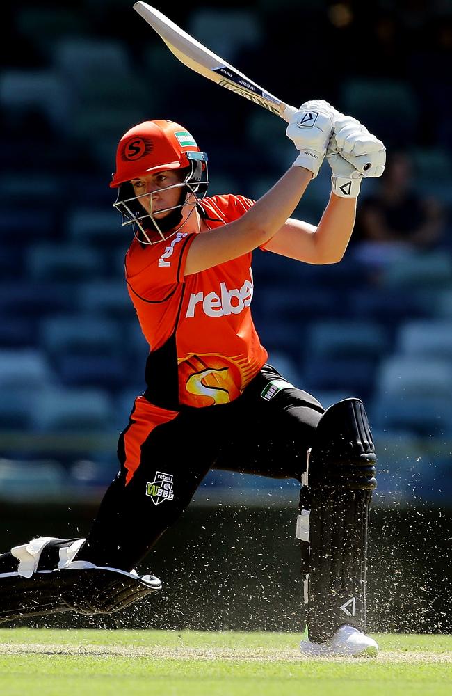 Elyse Villani carves a ball through the off side for Perth Scorchers. Picture: Getty Images.