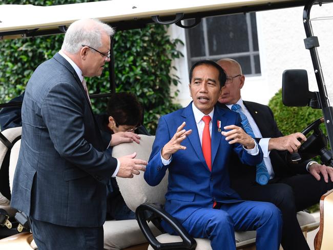 Joko Widodo went on a tour of the grounds at Admiralty House escorted by PM Scott Morrison and Governor-General David Hurley.