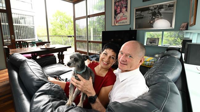 Campbell Newman with wife Lisa and chihuahua Sassy. Picture: Lyndon Mechielsen