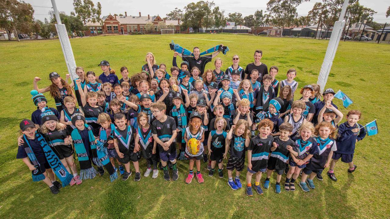 Alberton Primary Port fans with Principal Dan Jarrad. Picture: Ben Clark