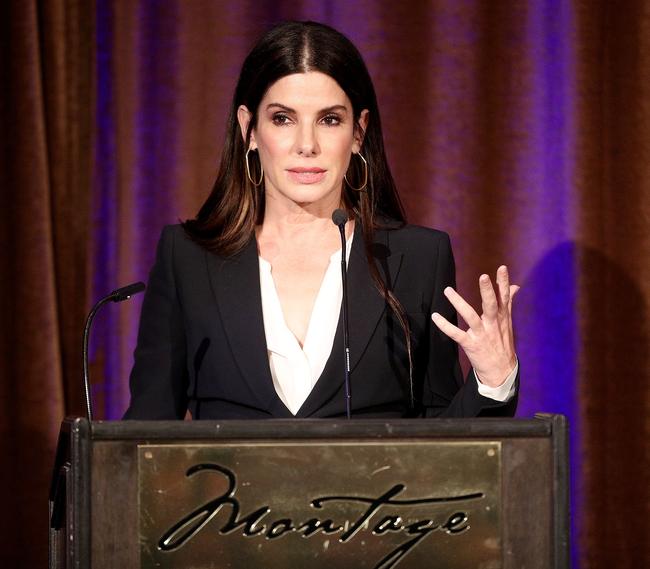 Sandra Bullock speaking at the Beverly Hills Bar Association’s 2018 Entertainment Lawyer of the Year Dinner. Photo: Getty