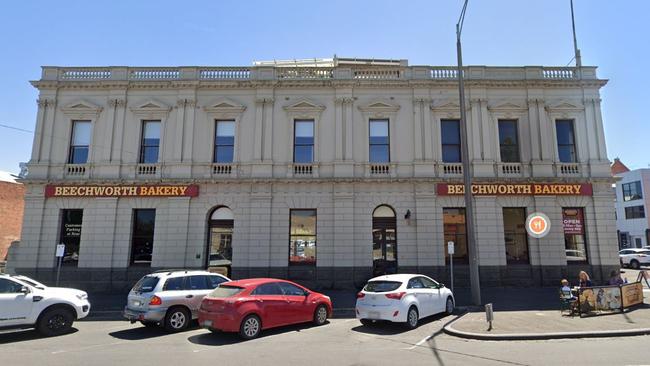 Kara Curtis stole from a worker at Beechworth Bakery just hours before attending court down the road. Photo: Google Maps