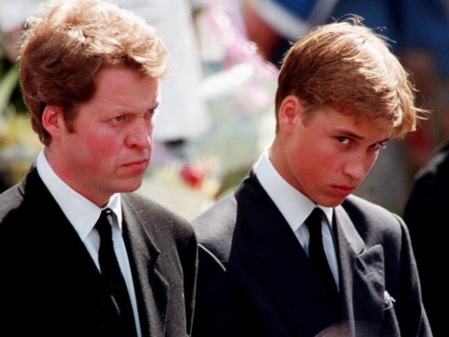 Diana’s brother Earl Charles Spencer (L) and Prince William at her funeral.