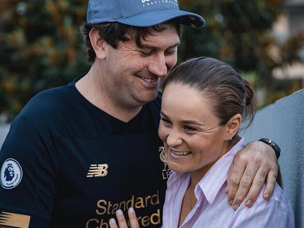 Aussie tennis player and World Number 1 Ash Barty has announced her engagement to long-term partner Garry Kissick. Barty, 25, took to Instagram on Tuesday afternoon to share the news. She posted an adorable picture of the couple, and captioned it “future husband” with a ring and heart emoji. Source:  Instagram