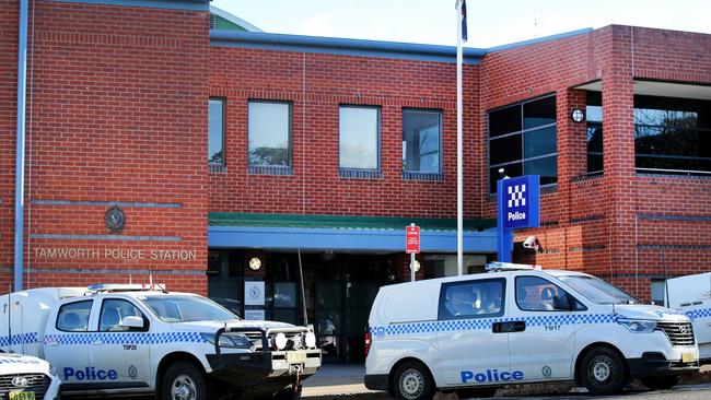 Oxley police officers allegedly faced an alleged armed attacker on Bourne St, Tamworth around 1pm on Tuesday.