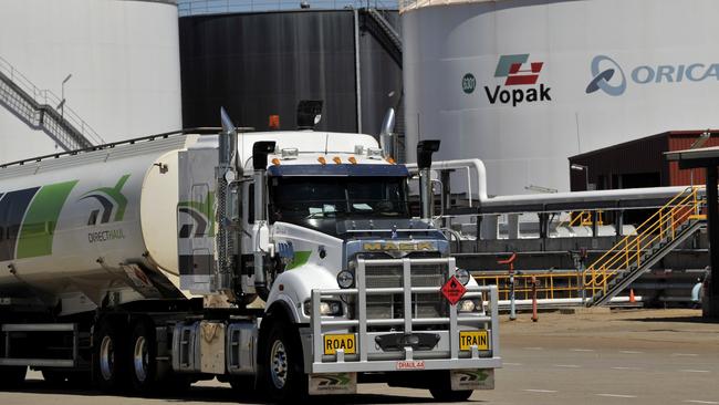 East Arm workers who manage the off-loading and storage of fuel have announced they will begin industrial action against the Dutch company Royal Vopak starting on Thursday.