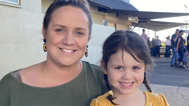 Jessica and Olivia Neumann enjoy People's Day at the 2023 Gympie Show.