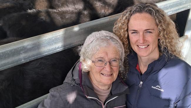 Maureen Fish and daughter Kirsten, Weatherby Downs at Mt Wallace, sold a run of 92 young steers to a top of $1180 for 35 calves at 305kg (386c/kg) at the Ballarat store sale.