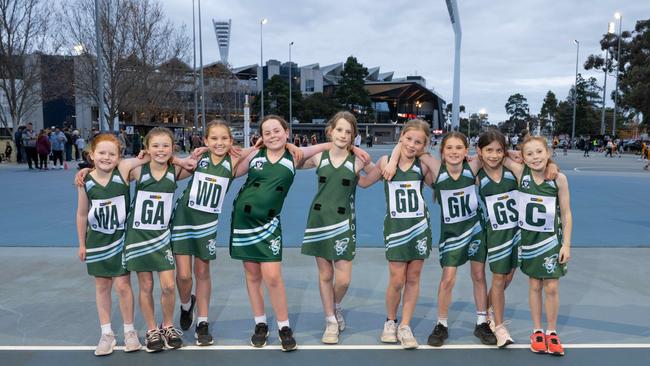 Geelong Amateurs Sapphires under-11 netball team.
