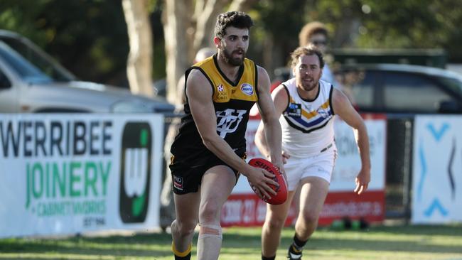 Nayef Hamad on the burst for Werribee Districts in 2019. Picture: Local Legends Photography