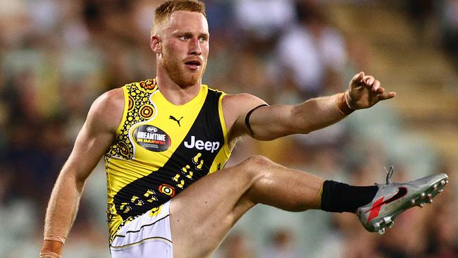 Fans were left fuming when Tiger Nick Vlastuin exaggerated contact to ensure he was awarded a free kick. Picture: Getty Images