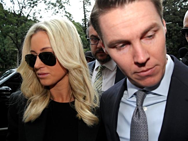 Pic of Oliver Curtis and wife Roxy Jacenko arriving at St James rd supreme court for his sentencing for inside trading