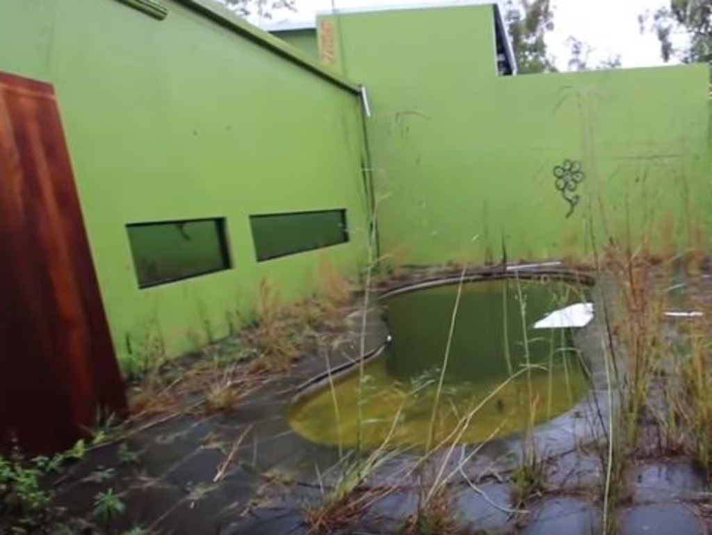 The pool at the Big Brother house has turned into a stagnant pond. Picture: YouTube/MuiTube