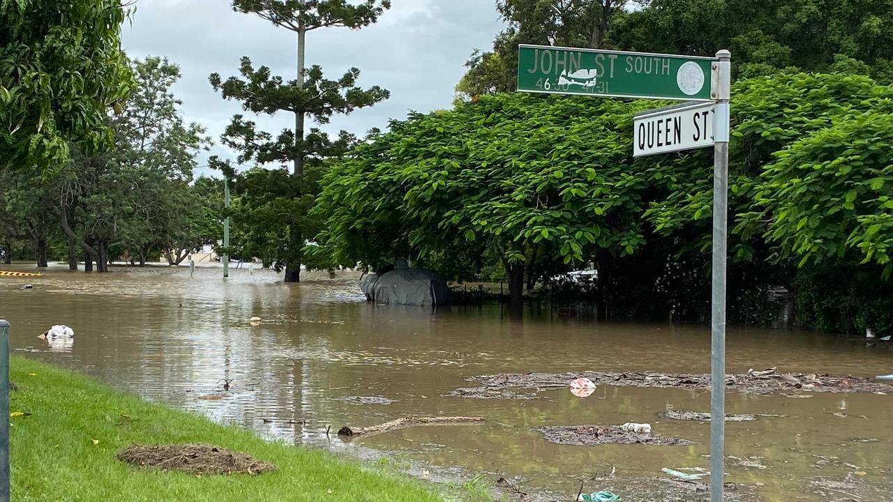 Qld weather, floods update: Tropical cyclone warning issued for FNQ ...