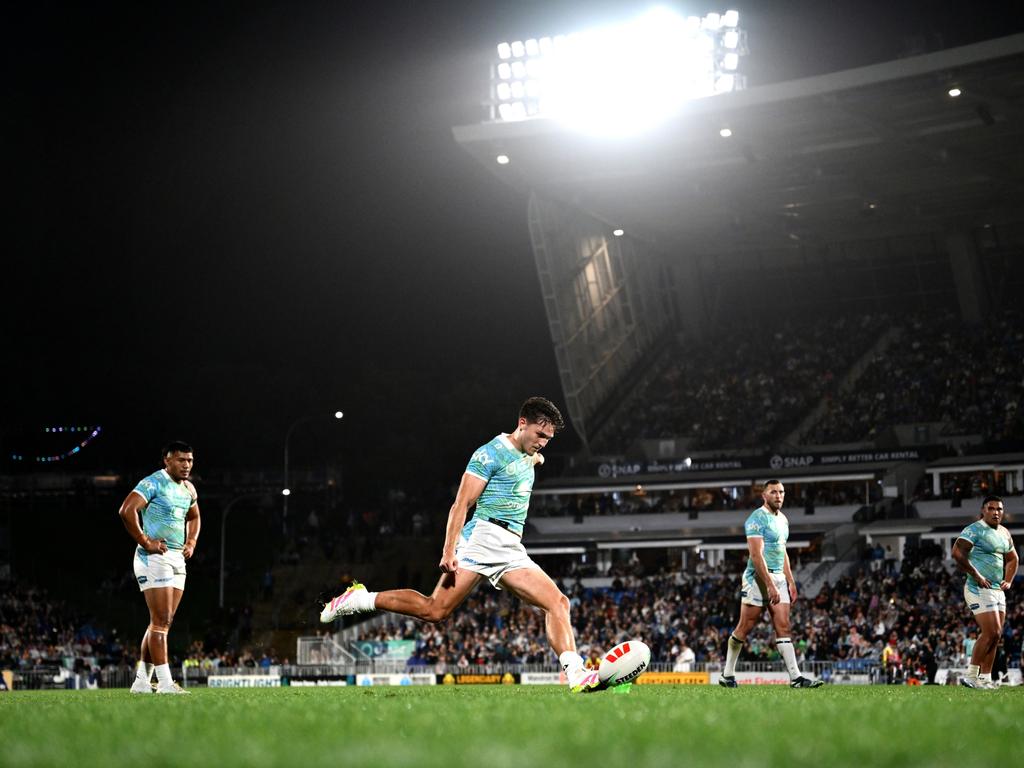 Luke Metcalf nailed a 50 metre penalty goal in golden point as the Warriors beat the Broncos. Picture: Getty Images