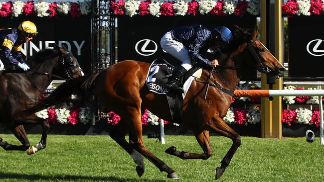 Damien Oliver and Personal take out the Kennedy Oaks.