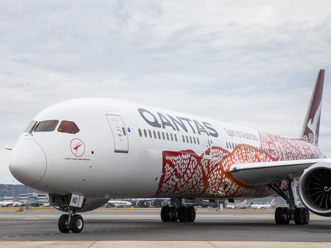 The Qantas Dreamliner QF9 as it prepares to make its first ever direct flight to London.