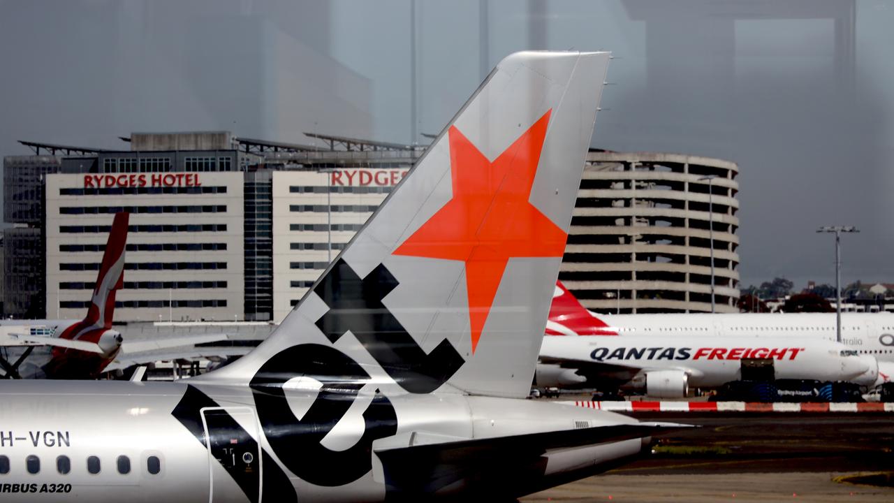 The airline apologised to affected customers, saying it would pay for hotel rooms and meal vouchers. Picture: NCA NewsWire / Nicholas Eagar