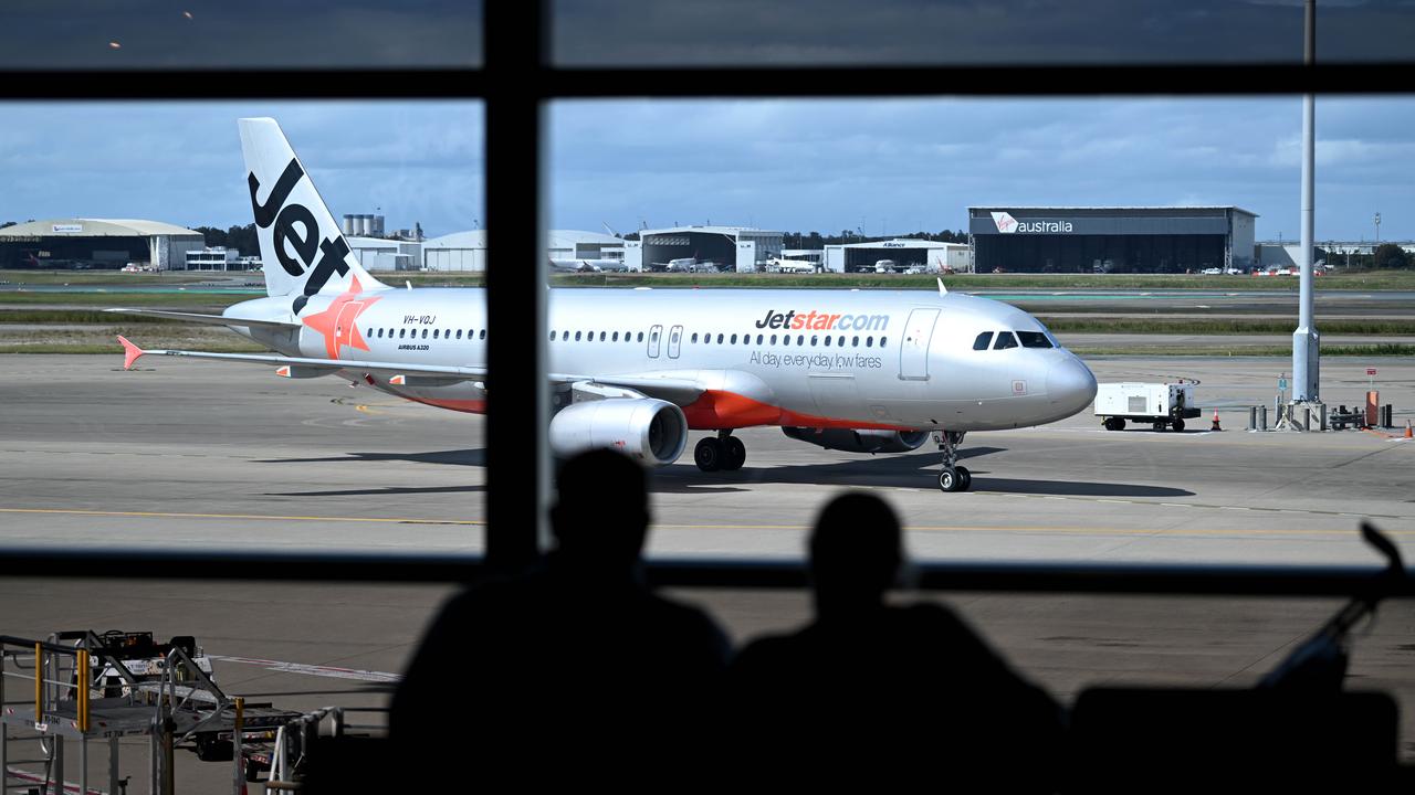 Jetstar Holding More Spare Parts As Half 787 Fleet Grounded The Australian