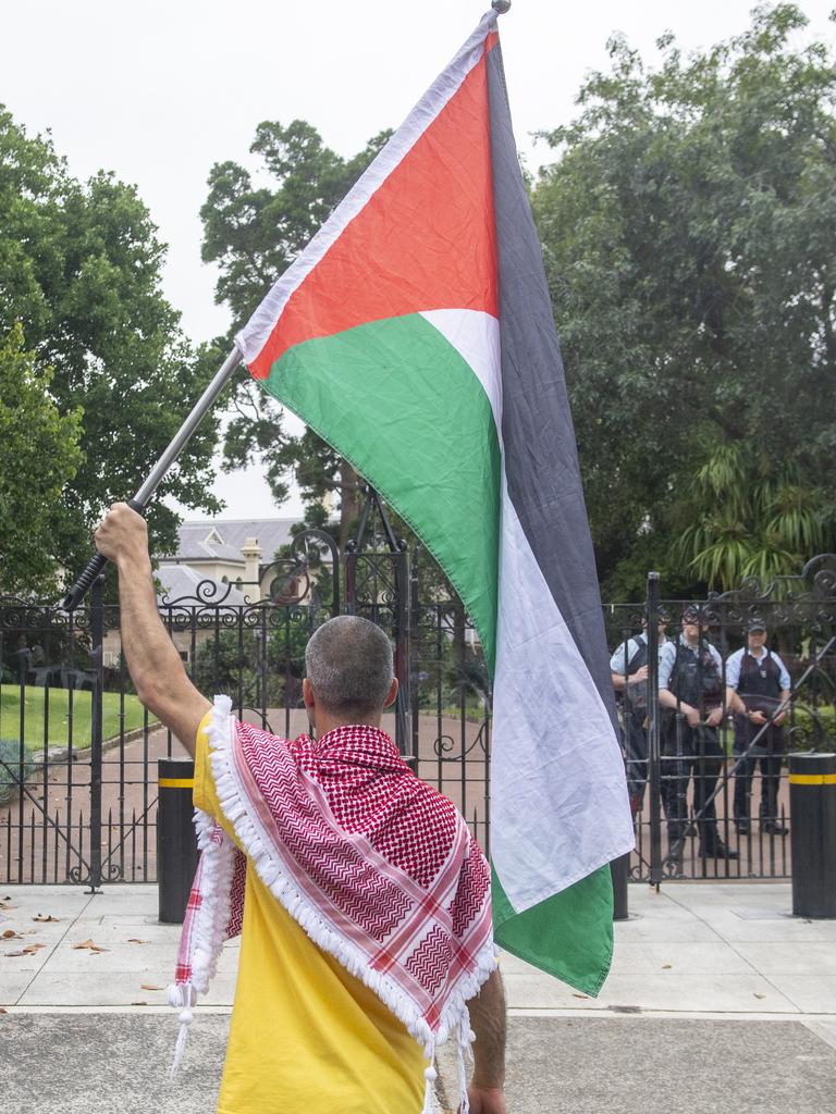 Anti-war protesters marched to Kirribilli House, where they were met by police. Picture: NewsWire / Jeremy Piper