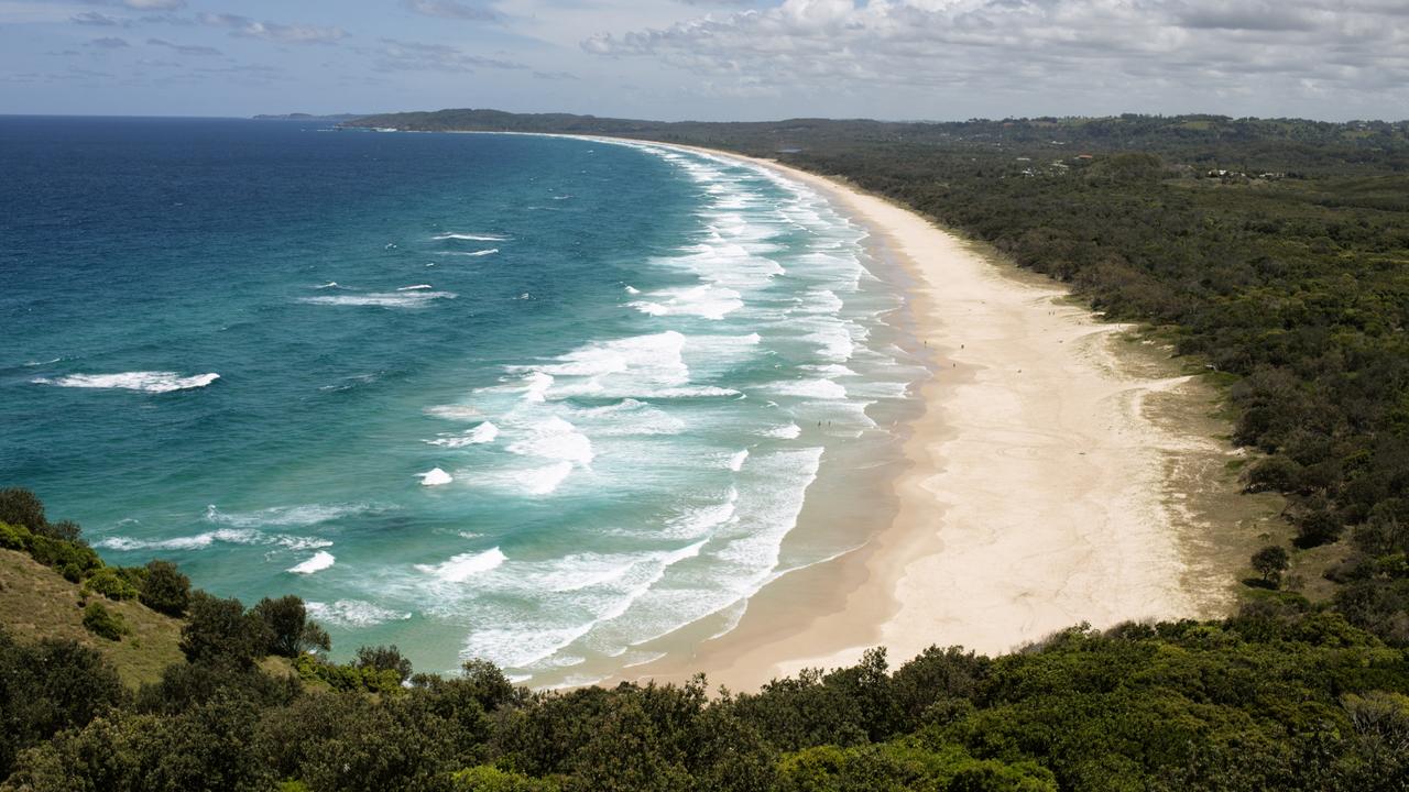 Man missing at popular tourist beach