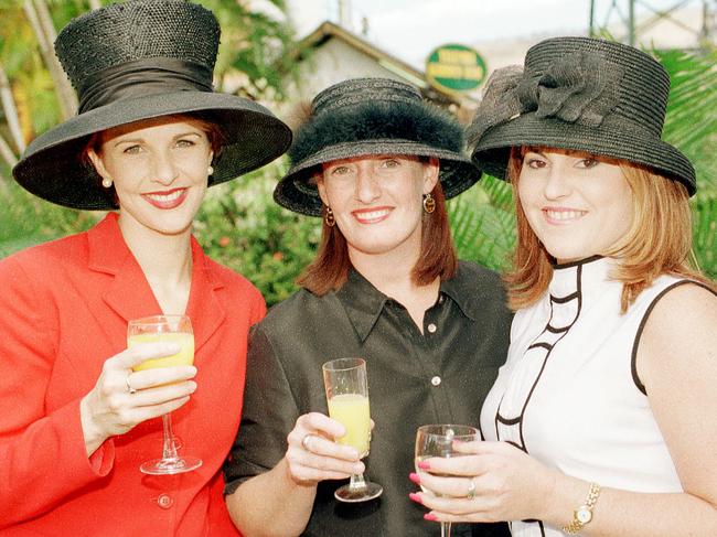 Ladies Day at Cluden Racecourse /Townsville. JOANNE DESMOND, THERESA ROCKLEY-HOGAN and TRACIE WINDLEY. 30 Jul 2000