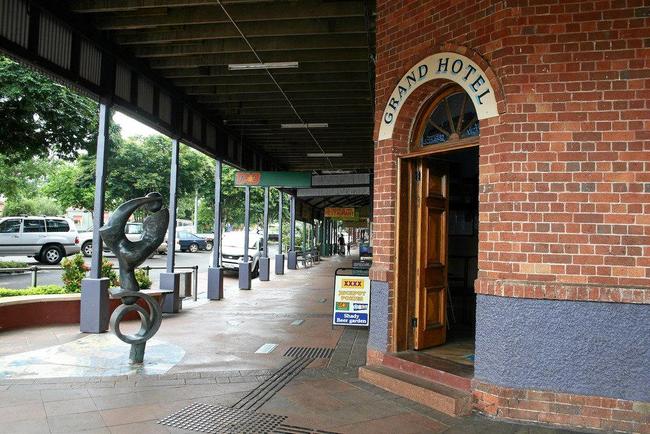 The entrance to the Grand Hotel at Childers.