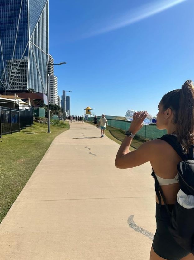 The Adelaide born fitness magnate with over 16 million Instagram followers Kayla Itsines has officially announced her relocation to Queensland. Photo: Instagram/kayla_itsines