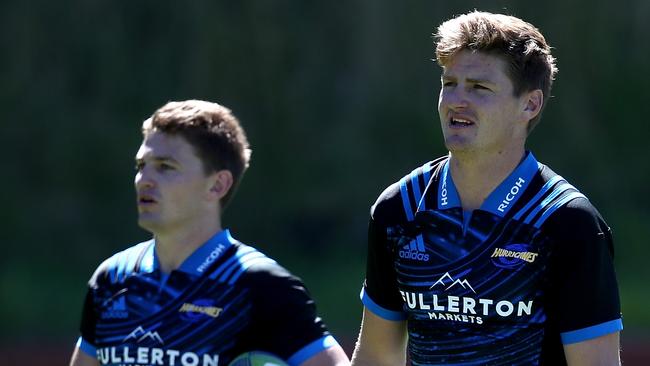 WELLINGTON, NEW ZEALAND - FEBRUARY 13:  Beauden Barrett (L) and Jordie Barrett (R) of the Hurricanes during a Hurricanes Super Rugby training session at Rugby League Park on February 13, 2018 in Wellington, New Zealand.  (Photo by Phil Walter/Getty Images)