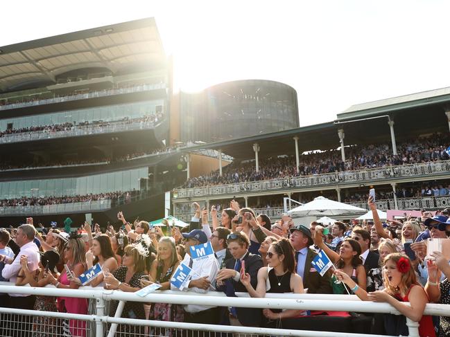 Winx fans show their support for their favourite girl in her farewell appearance. 