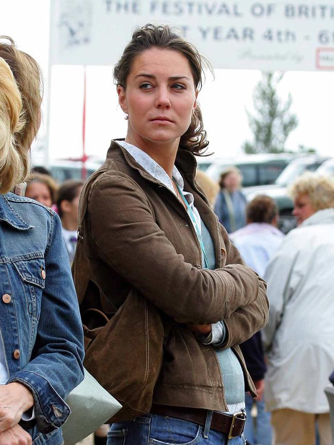 In 2005, Kate Middleton was sporting casual looks.