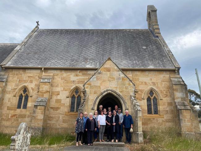 Community joins forces to save local church