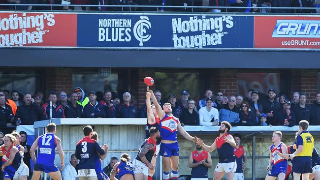 Action from last year’s Division 2 grand final between North Heidelberg and Diamond Creek at Preston City Oval. Picture: Andy Brownbill.