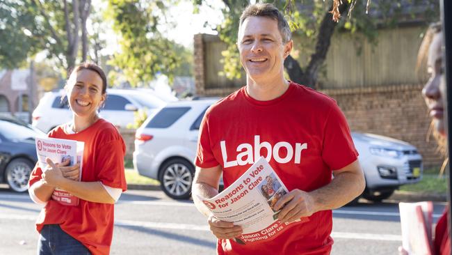 Blaxland federal Labor MP Jason Clare hands out how to vote cards at Condell Park Public School on election day. Picture: Matthew Vasilescu