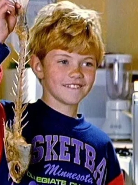 Jeffrey as Bronson on Round the Twist …