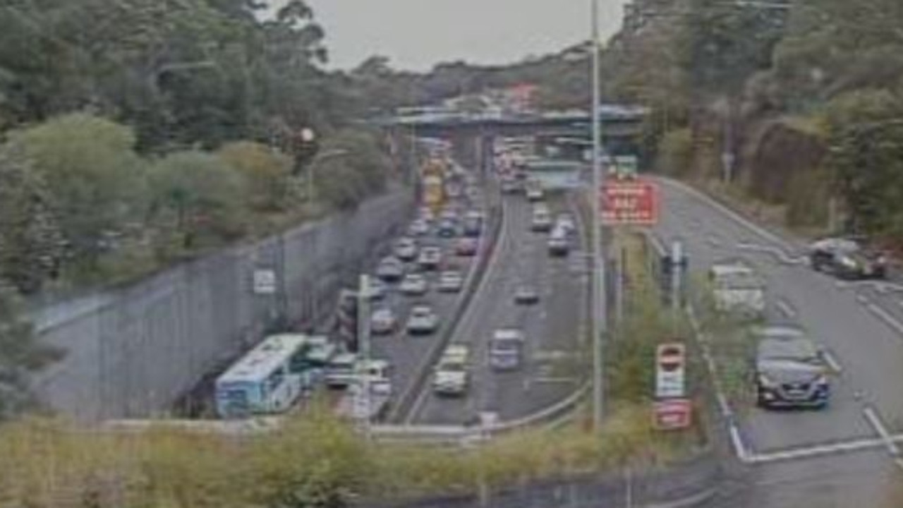 Southbound drivers have been urged to avoid the Harbour Tunnel. Picture: Live Traffic