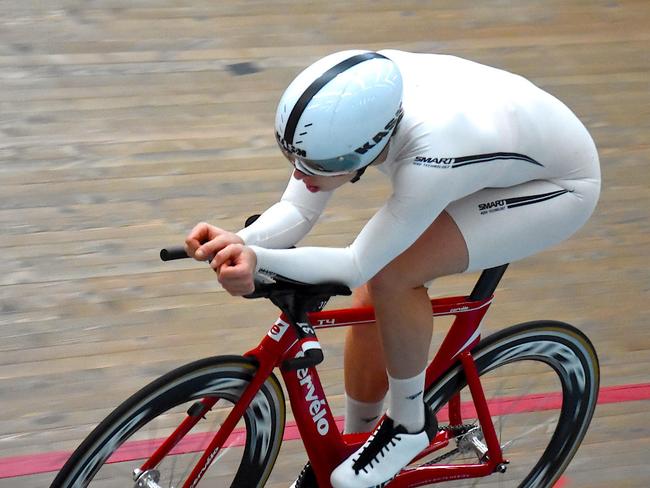 Australian cyclist Bridie O'Donnell will attempt to break the women's world hour record in Adelaide during the 2016 Tour Down Under. Photo: Supplied.