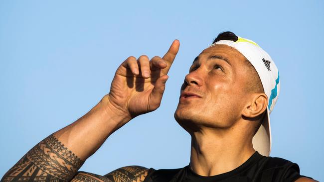 New Zealand All Blacks rugby player Sonny Bill Williams has altered his training regimen for Ramadan.
