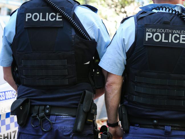 SYDNEY, AUSTRALIA - OCTOBER 05 2020:Police seen working at the Headquarters in Surry Hills, Sydney Australia, on OCTOBER 05 2020. Picture: NCA Newswire / Gaye Gerard