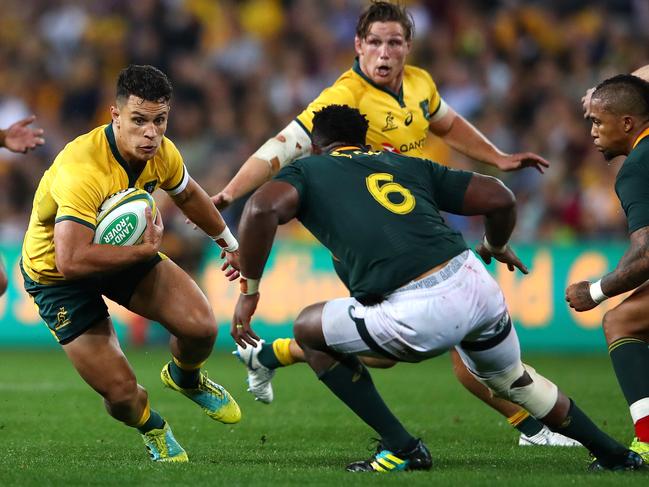 Matt Toomua of the Wallabies runs the ball. Picture: Getty Images