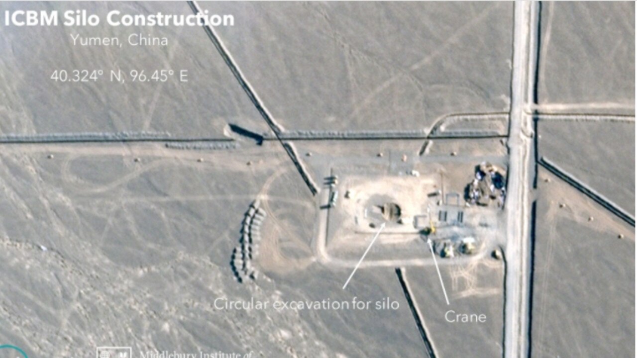 Researchers in the United States identified the construction of 119 new intercontinental ballistic missile silos in a desert in northwestern China, indicating that the country is carrying out plans to strengthen its strategic nuclear capability.