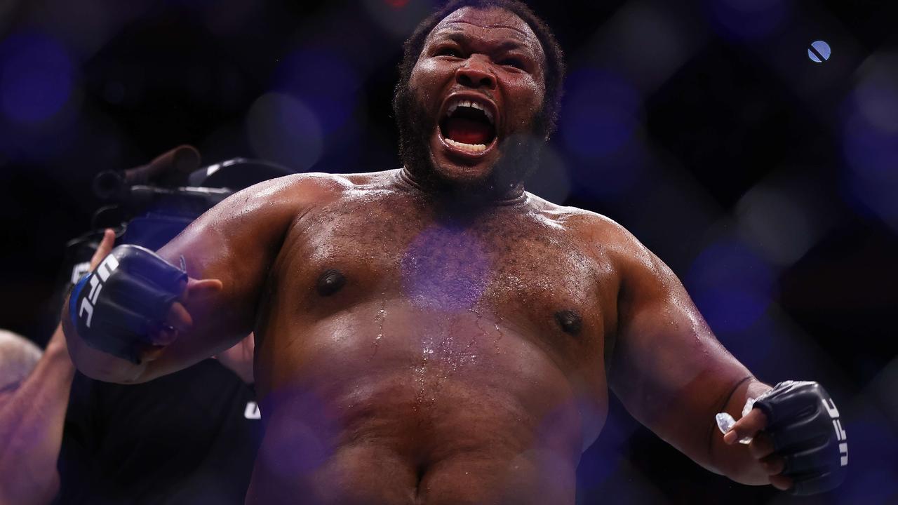 NEW YORK, NEW YORK - NOVEMBER 06: Chris Barnett celebrates after defeating Gian Villante. Getty