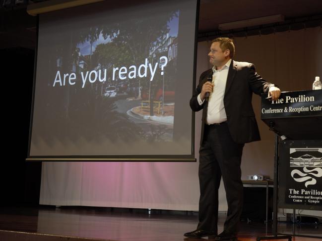 Neil Glentworth at Gympie Chamber of Commerce breakfast