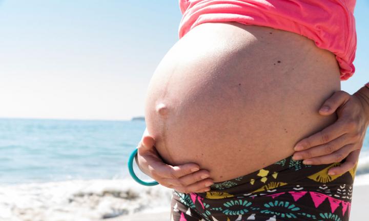 Pregnant Belly: Does Size Matter?