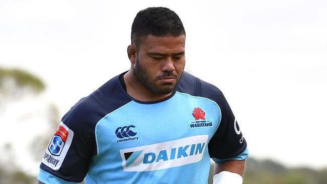 NSW Waratahs players Sekope Kepu (left) and Tolu Latu train at their new training base at David Phillips Sports Complex in Daceyville, Sydney, Wednesday, May 16, 2018. (AAP Image/Joel Carrett)