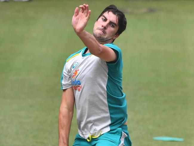 Australia's Pat Cummins sends down a delivery during a training session ahead of the second cricket Test match against India, in Melbourne on December 24, 2020. (Photo by William WEST / AFP) / --IMAGE RESTRICTED TO EDITORIAL USE - NO COMMERCIAL USE--