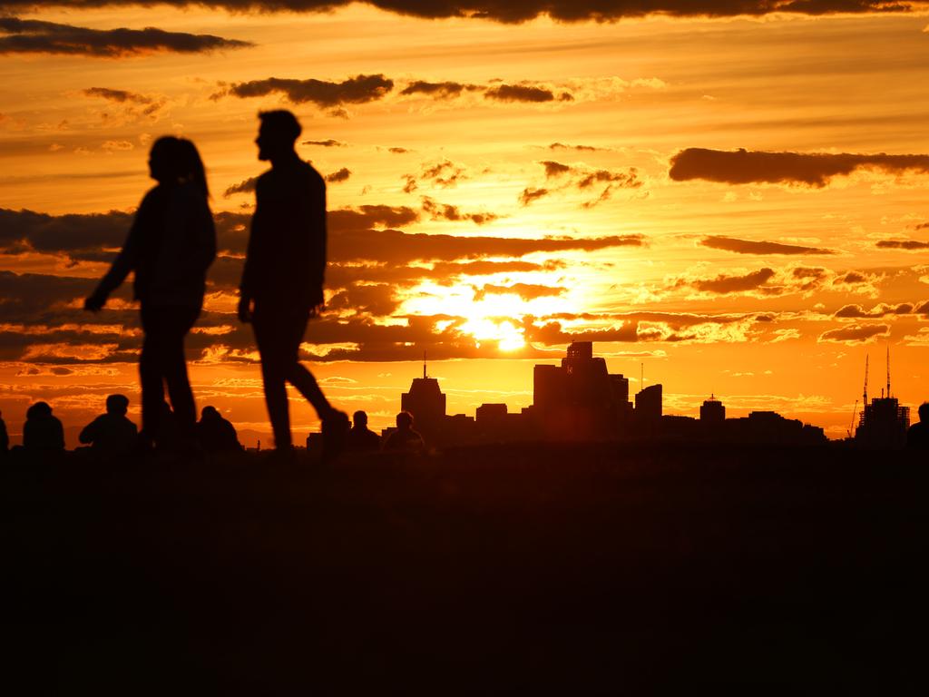 JULY 15, 2023: People pictured in Dover Heights as the sun goes down on a warm Winters Saturday.
Picture: Damian Shaw