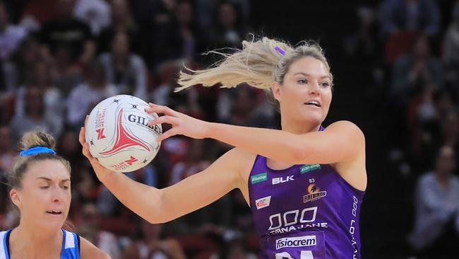 Gretel Bueta in action with the Firebirds. Picture: Mark Evans/Getty Images